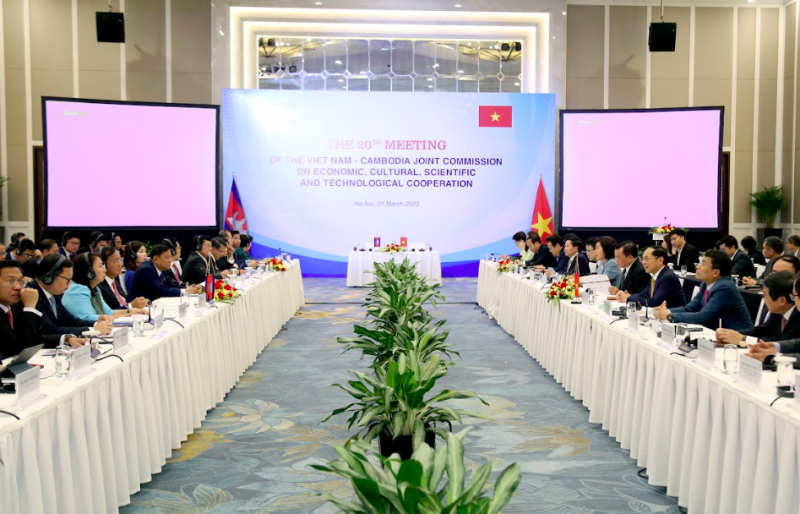 Đẩy mạnh kết nối kinh tế, giữ đà tăng trưởng thương mại, đầu tư Việt Nam - Campuchia